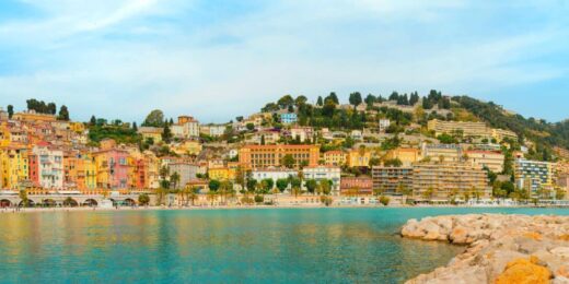 Menton : Évasion Colorée et Culturelle sur la Riviera Française